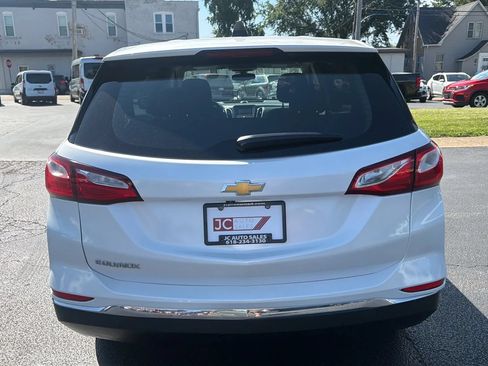 Used 2018 Chevrolet Equinox LT FWD image 6
