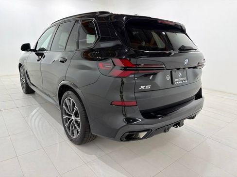 Used 2024 BMW X5 xDrive50e w/ M Sport Package AWD/4WD image 3