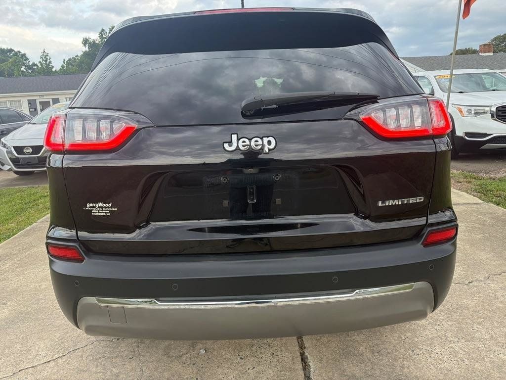 Used 2019 Jeep Cherokee Limited FWD image 10