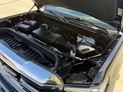 Used 2024 GMC Sierra 1500 SLT image 34