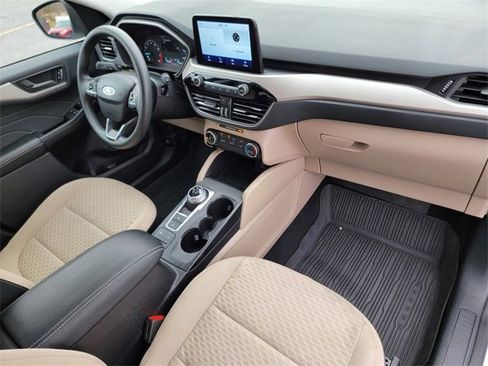 Certified 2022 Ford Escape SE image 25