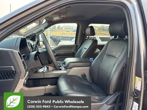 Used 2022 Ford F250 XLT w/ Black Appearance Package AWD/4WD image 9