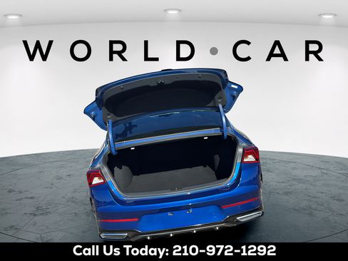 Used 2023 Kia K5 GT-Line w/ GT-Line Premium Package FWD image 4