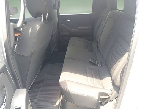 Used 2024 Nissan Frontier PRO-4X w/ Technology Package AWD/4WD image 27