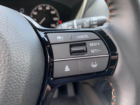 Certified 2025 Honda HR-V Sport image 16