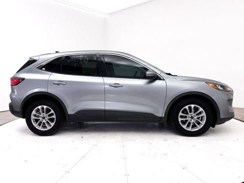 Used 2021 Ford Escape SE FWD image 32