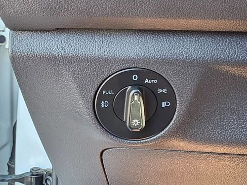 Used 2019 Volkswagen Jetta R-Line image 42