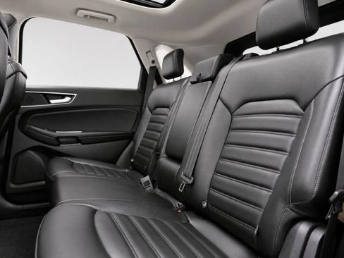 Used 2019 Ford Edge SEL w/ Equipment Group 201A AWD/4WD image 23