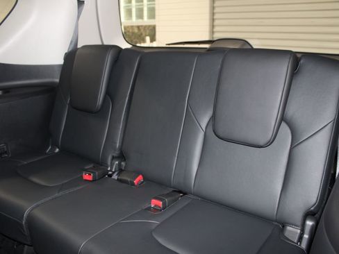 Used 2024 Nissan Armada Platinum w/ Captain's Chairs Package image 26