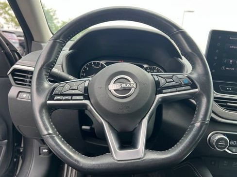 Used 2024 Nissan Altima 2.5 SL AWD/4WD image 13