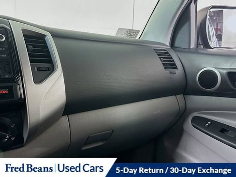 Used 2015 Toyota Tacoma 4x4 Double Cab image 15