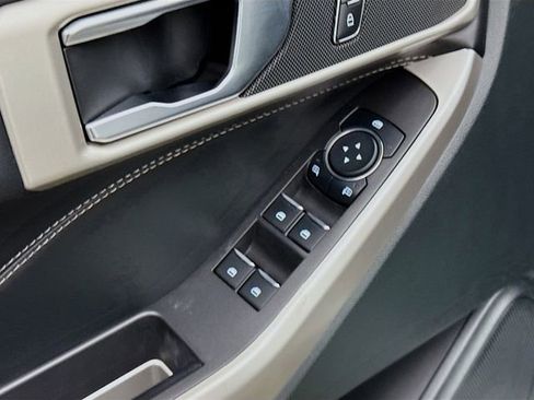 Used 2023 Ford Explorer XLT w/ Equipment Group 202A image 17