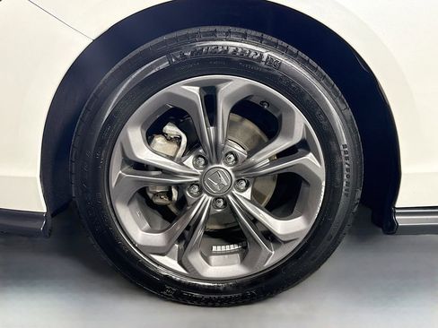 Certified 2024 Honda Accord EX image 27