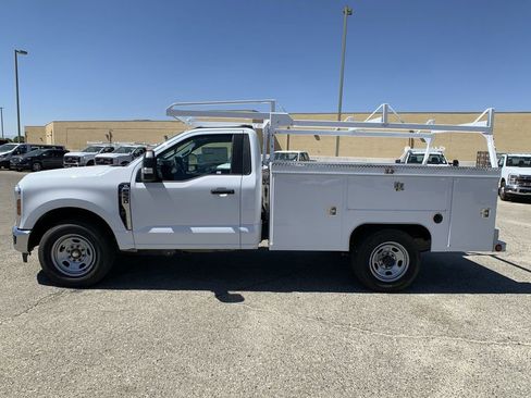 New 2025 Ford F350 XL w/ XL Chrome Package RWD image 4