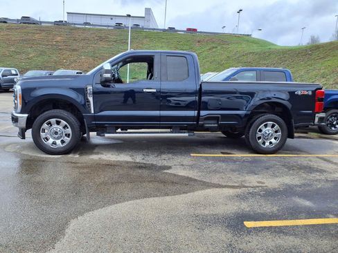 Certified 2023 Ford F350 Lariat w/ Tow Technology Package image 4