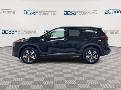 Used 2024 Nissan Rogue SL AWD/4WD image 5