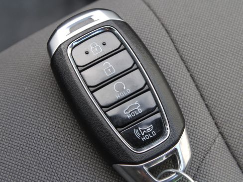 Used 2022 Hyundai Elantra Blue image 14