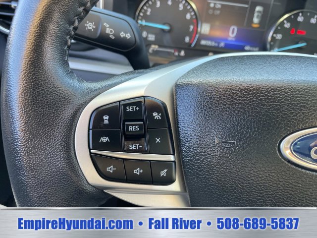Used 2023 Ford Explorer XLT w/ Equipment Group 202A AWD/4WD image 30