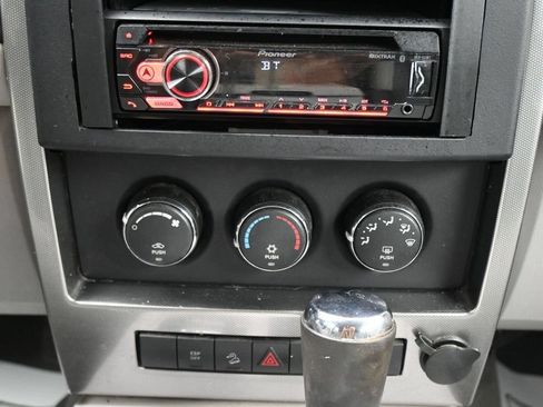 Used 2008 Jeep Liberty Sport w/ Popular Equipment Group AWD/4WD image 18