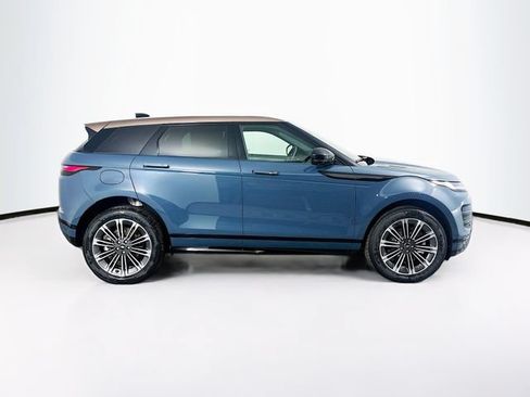 Used 2026 Land Rover Range Rover Evoque Dynamic SE AWD/4WD image 4