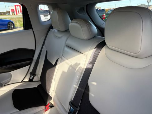 Used 2018 Jeep Compass Latitude image 33