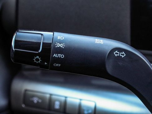 Used 2025 Hyundai Kona SEL image 25