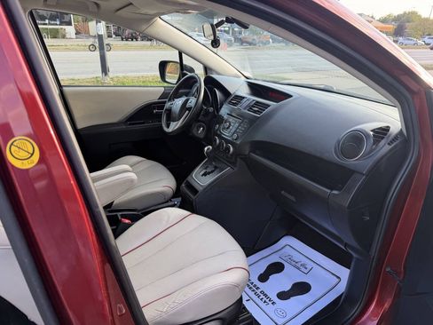 Used 2012 MAZDA MAZDA5 Grand Touring FWD image 4