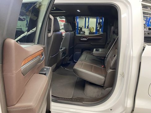 Used 2023 GMC Sierra 1500 Denali w/ Denali Reserve Package image 17