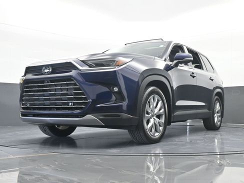 Used 2025 Toyota Grand Highlander AWD Hybrid image 61