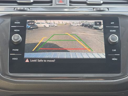 Certified 2024 Volkswagen Tiguan SE AWD/4WD image 26