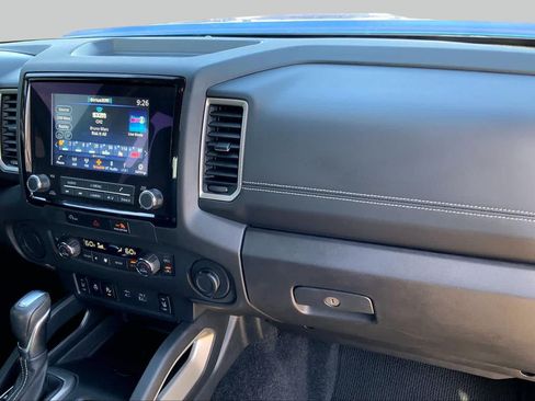 Used 2024 Nissan Frontier SL w/ Technology Package RWD image 17