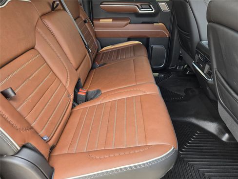 Used 2025 GMC Sierra 1500 Denali Ultimate AWD/4WD image 31