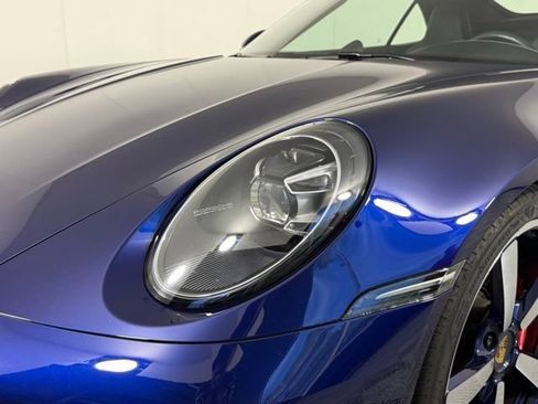 Used 2022 Porsche 911 Carrera 4S AWD/4WD image 18