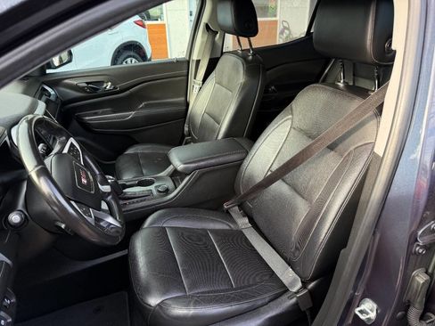 Used 2019 GMC Acadia SLT w/ LPO, Cargo Package image 15