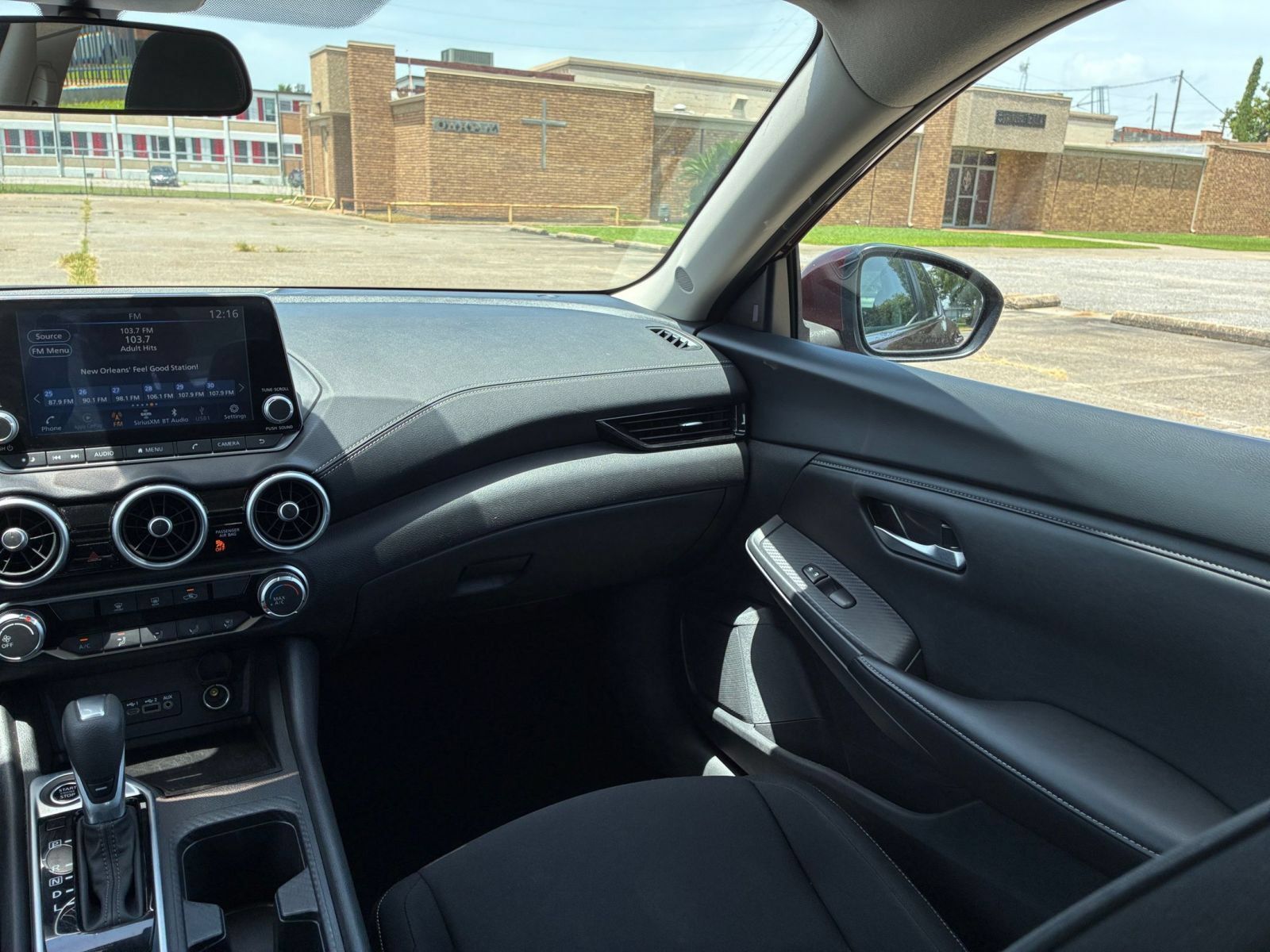 Used 2025 Nissan Sentra SV FWD image 32