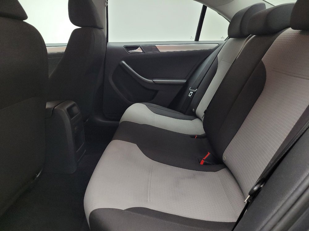 Used 2017 Volkswagen Jetta S FWD image 18