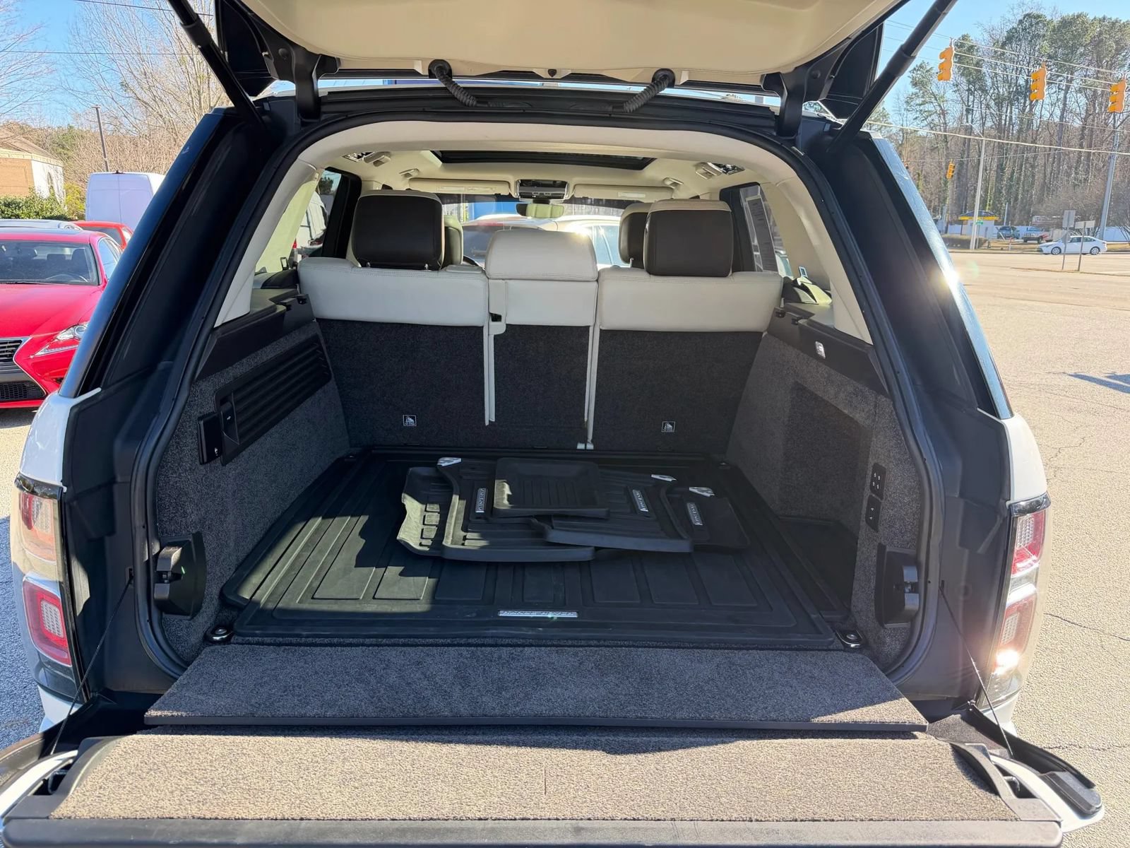 Used 2019 Land Rover Range Rover HSE AWD/4WD image 34