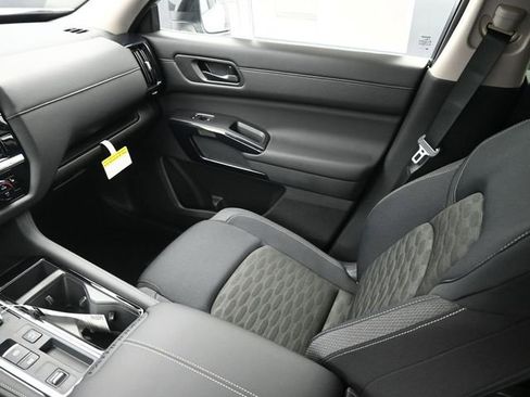 New 2026 Nissan Pathfinder SV FWD image 11