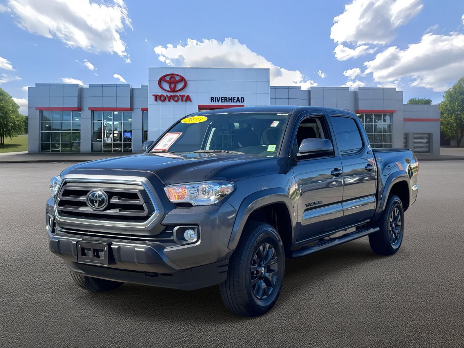 Certified 2023 Toyota Tacoma SR5 AWD/4WD image 1