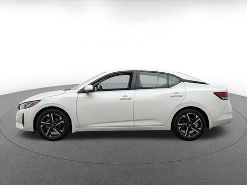 Used 2025 Nissan Sentra SV FWD image 4