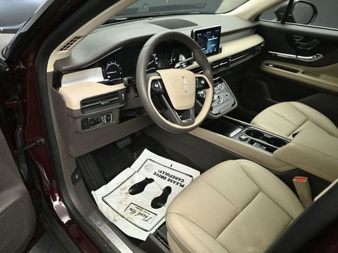 Certified 2021 Lincoln Corsair AWD w/ Premium Package image 9