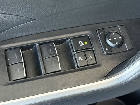 Used 2024 Toyota RAV4 XLE FWD image 18