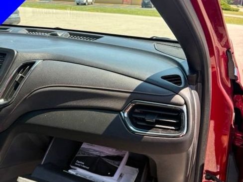 Used 2023 Chevrolet Equinox RS w/ LPO, Floor Liner Package FWD image 32