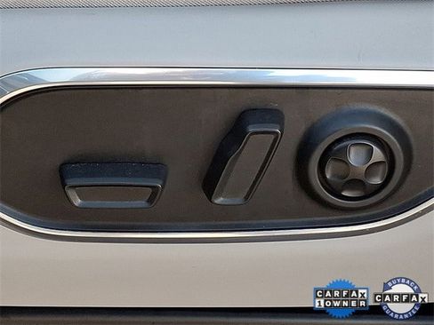 Certified 2022 Jeep Wagoneer Series III w/ Premium Group I image 29