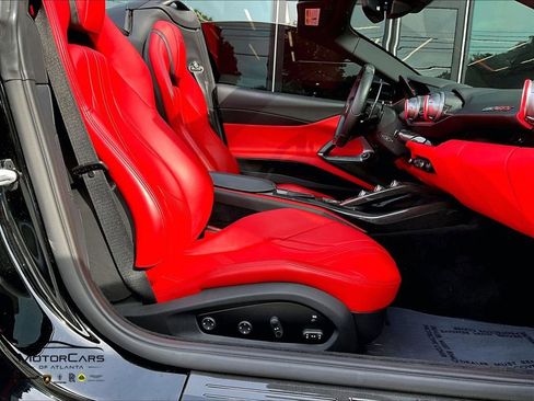 Used 2021 Ferrari 812 GTS RWD image 8