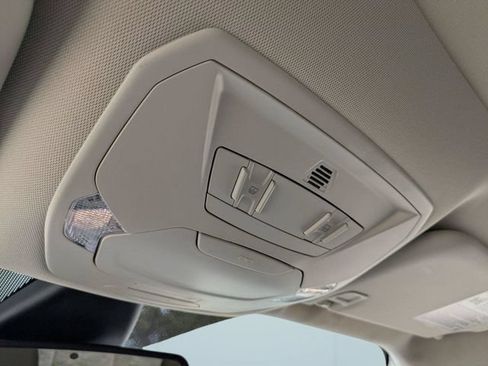 Used 2019 Ford Escape SEL FWD image 22