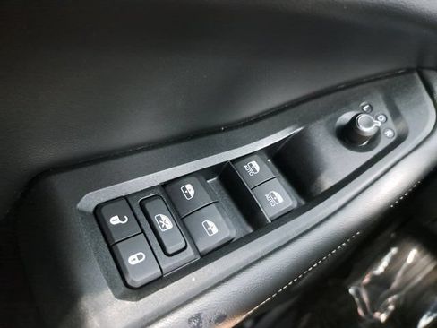 Used 2023 Jeep Grand Cherokee L Limited w/ Black Appearance Package RWD image 22