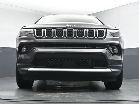 Used 2023 Jeep Compass Limited AWD/4WD image 34