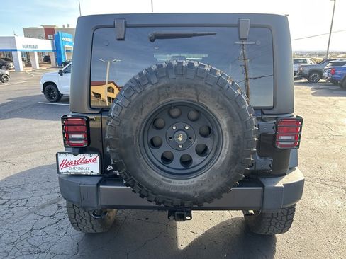 Used 2016 Jeep Wrangler Unlimited Sport image 6