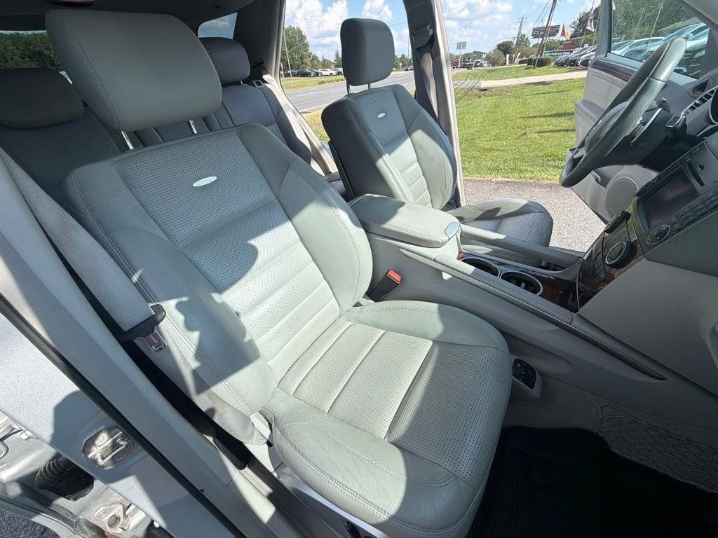 Used 2009 Mercedes-Benz ML 63 AMG 4MATIC image 30